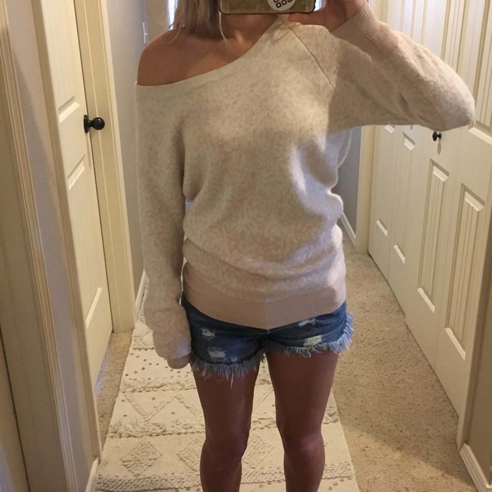 Aritzia Talula Sweater